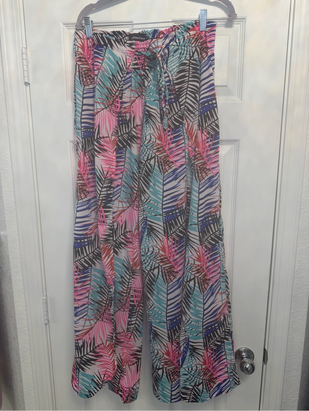Fashion Fuse Tropical Palm Leaf Wide Leg Palazzo Pants Size S Smocked Crop Beach